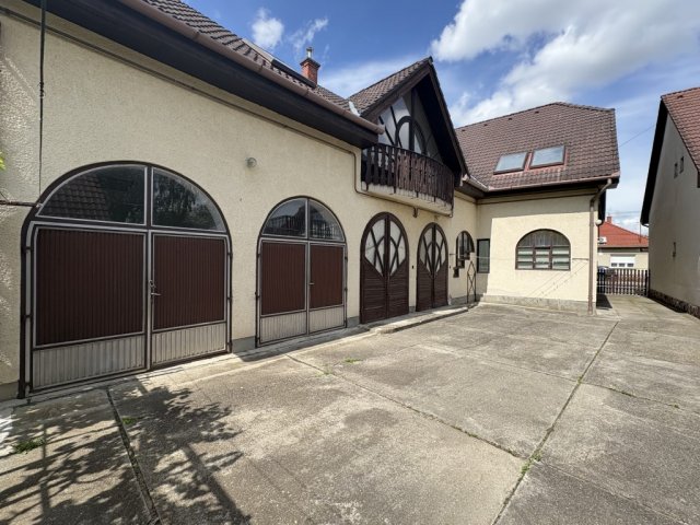 Eladó családi ház, Kaposváron, Nyár utcában 43.5 M Ft