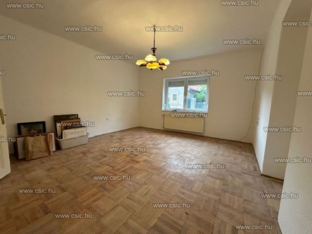 Eladó családi ház, Ürömön 78.9 M Ft, 3 szobás