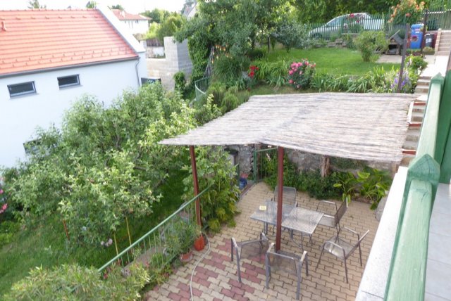 Eladó családi ház, Pécsett, Szamóca dűlőn 198 M Ft