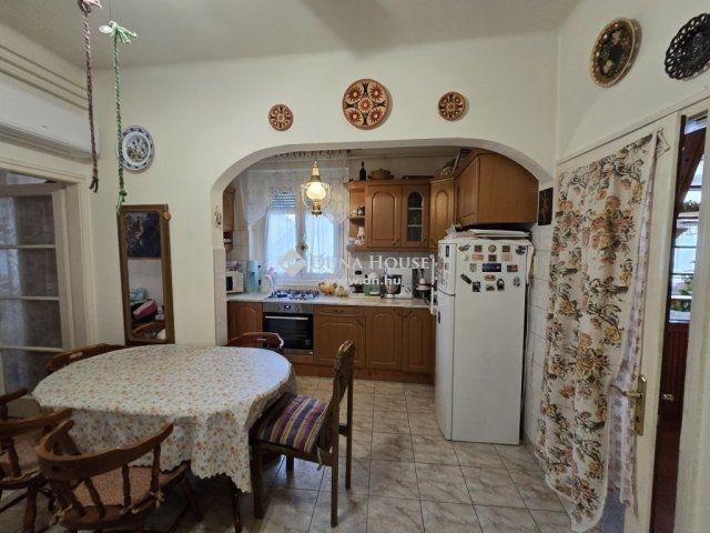Eladó családi ház, Pécelen 89.9 M Ft, 3 szobás
