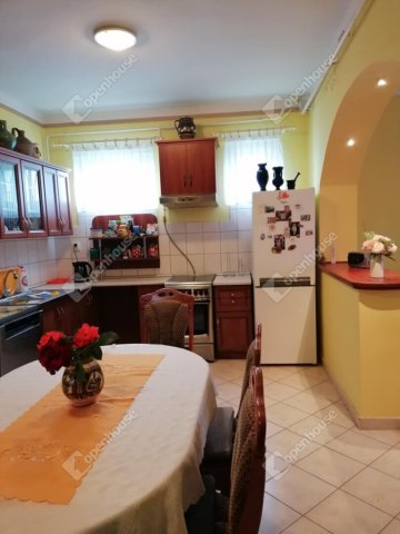 Eladó családi ház, Muronyon 29.9 M Ft, 5 szobás