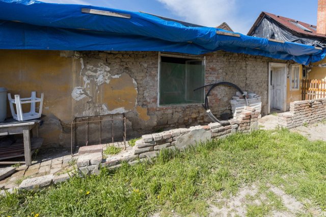 Eladó családi ház, Szobon 39.9 M Ft, 2 szobás