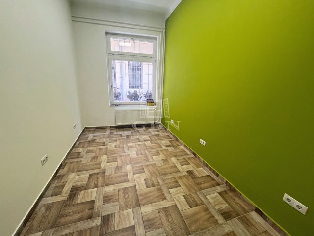 Kiadó iroda, Budapesten, IX. kerületben 80 E Ft / hó, 1 szobás