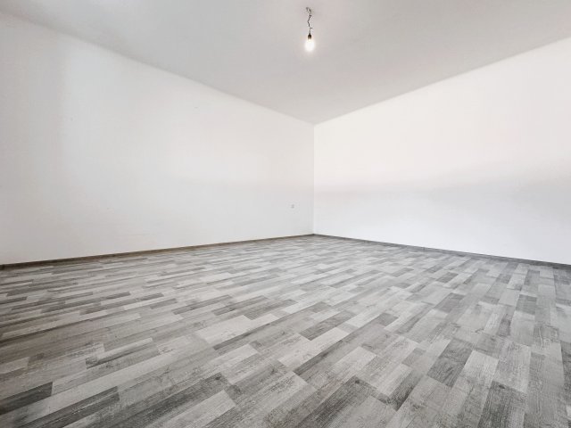 Eladó családi ház, Békéscsabán 35 M Ft, 3 szobás