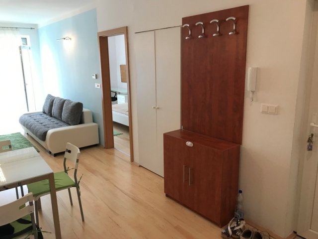 Kiadó téglalakás, albérlet, Pécsett 280 E Ft / hó, 3 szobás