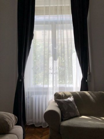 Eladó téglalakás, Budapesten, V. kerületben 97.9 M Ft, 2 szobás