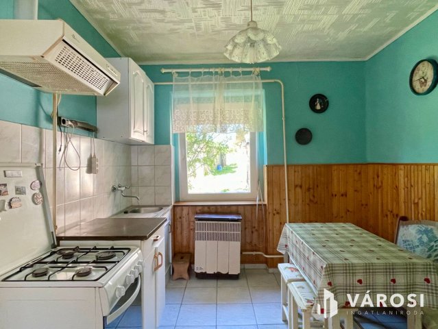 Eladó családi ház, Enyingen 25 M Ft, 2 szobás
