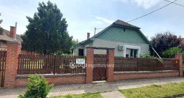 Eladó családi ház, Mezőtúron 18.999 M Ft, 1+2 szobás