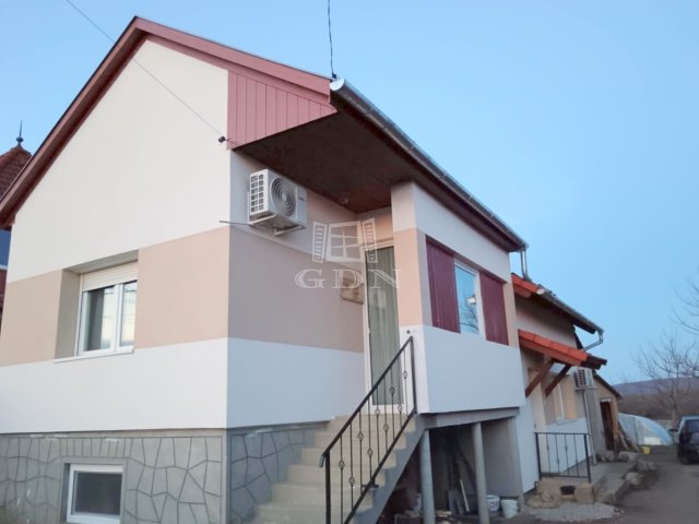 Eladó családi ház, Nemesbükön 83.49 M Ft, 4 szobás