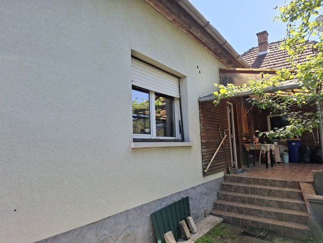 Eladó családi ház, Üllőn 57 M Ft, 4 szobás