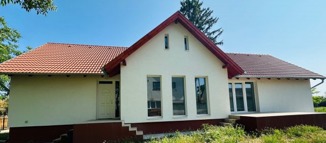 Eladó családi ház, Szigetcsépen 110 M Ft, 4 szobás