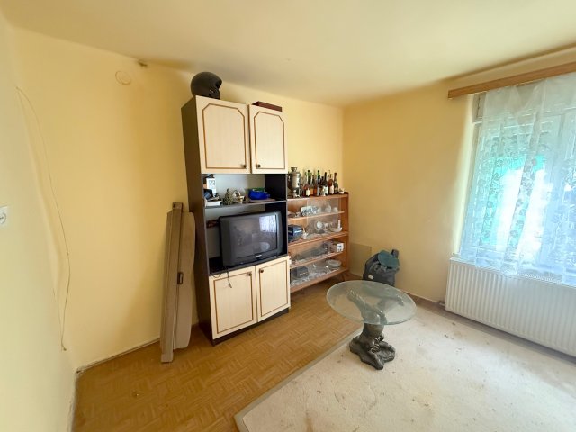 Eladó családi ház, Bodrogkeresztúron 35 M Ft, 3 szobás