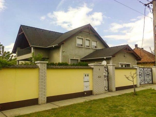 Eladó családi ház, Monoron 120 M Ft, 4 szobás