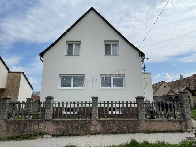 Kiadó családi ház, albérlet, Kecskéden 500 E Ft / hó, 7 szobás