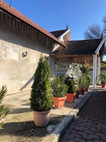 Eladó családi ház, Békéscsabán 42.9 M Ft, 5 szobás