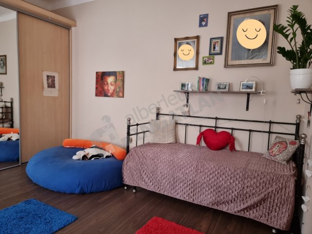 Kiadó téglalakás, albérlet, Budapesten, VI. kerületben