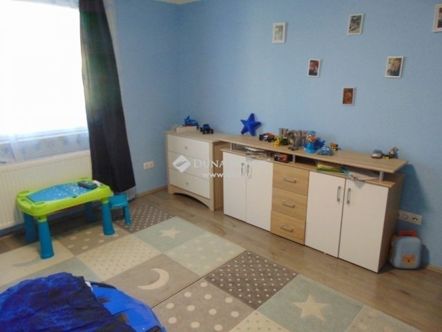 Eladó családi ház, Pellérden 89 M Ft, 5 szobás