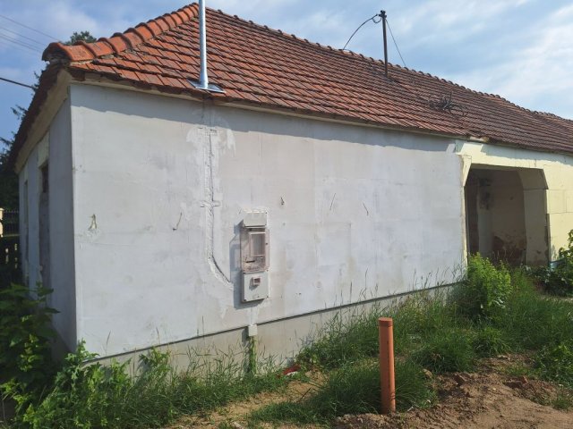 Eladó családi ház, Hegyfalun 12.5 M Ft, 4 szobás