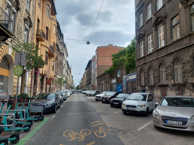 Eladó téglalakás, Budapesten, VI. kerületben 103 M Ft, 3 szobás