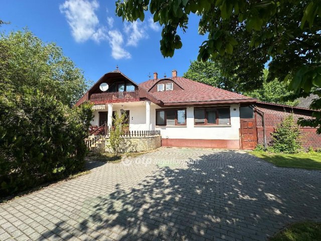 Eladó családi ház, Dabason 109 M Ft, 6 szobás