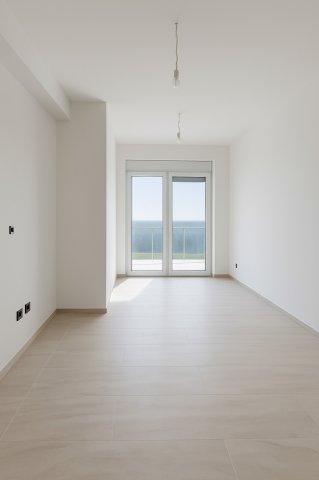 Eladó téglalakás, Alsóörsön 67.8 M Ft, 1 szobás