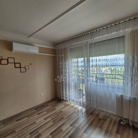 Eladó panellakás, Tiszaújvárosban 20.9 M Ft, 1+1 szobás