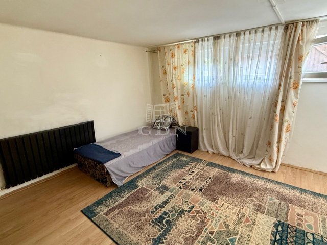 Kiadó téglalakás, albérlet, Kecskeméten 100 E Ft / hó