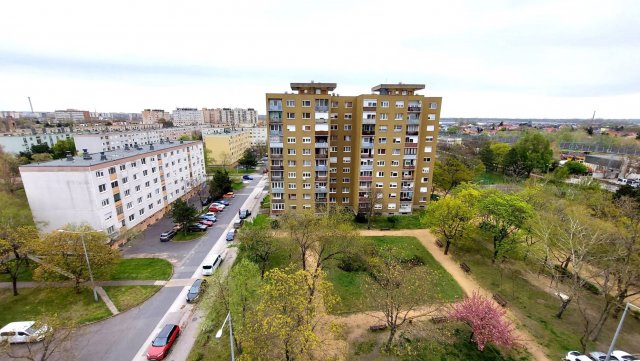 Eladó panellakás, Székesfehérvárott 52.9 M Ft, 2 szobás