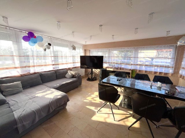 Eladó családi ház, Budapesten, XV. kerületben 159.9 M Ft