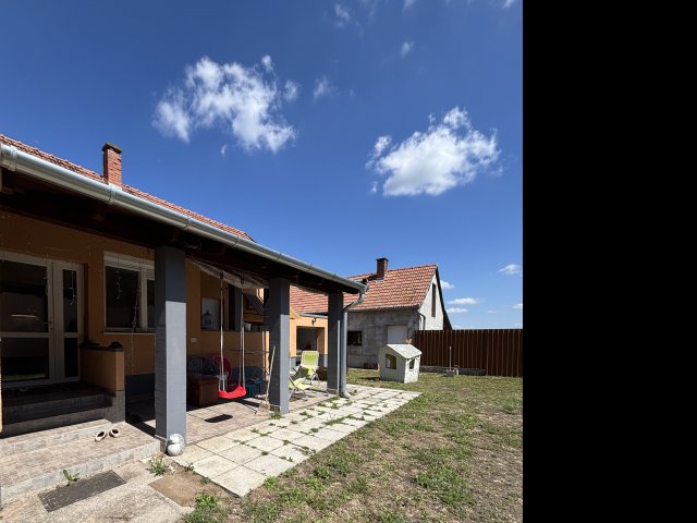 Eladó családi ház, Csólyospáloson 42 M Ft, 4 szobás