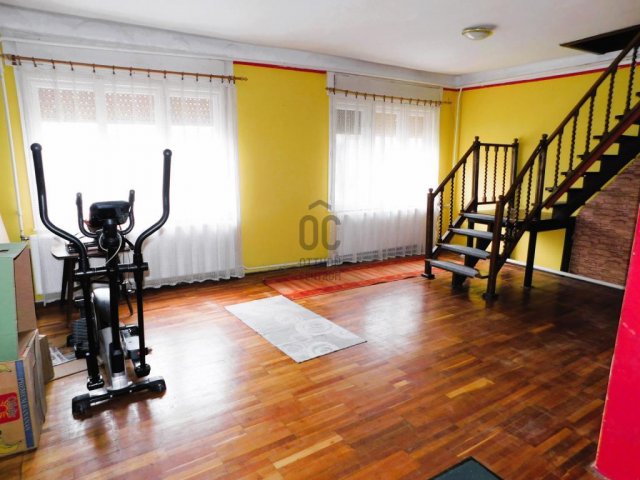 Eladó családi ház, Cegléden 24.5 M Ft, 4 szobás