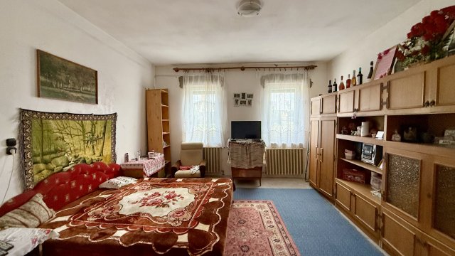 Eladó családi ház, Üllésen 37 M Ft, 3 szobás