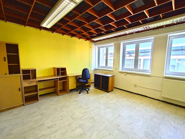 Kiadó iroda, Miskolcon 74 E Ft / hó, 1 szobás