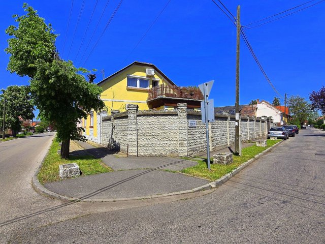 Eladó családi ház, Budapesten, XV. kerületben 118 M Ft