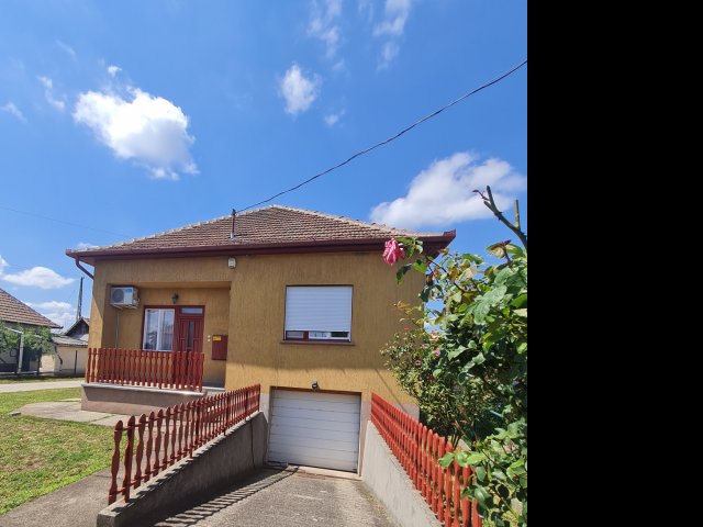Eladó családi ház, Szajolon 79 M Ft, 2+2 szobás
