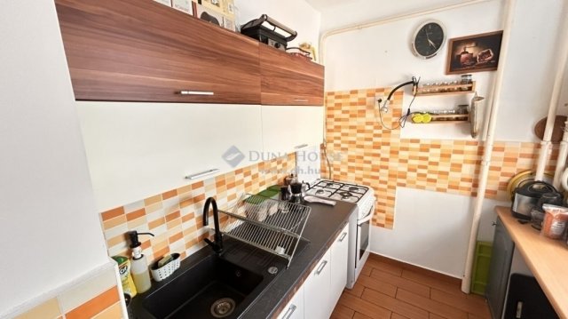Eladó téglalakás, Budapesten, X. kerületben 61.9 M Ft, 3 szobás