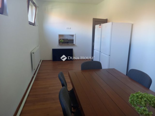 Kiadó családi ház, albérlet, Hejőkeresztúron 1200 E Ft / hó