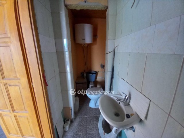 Eladó nyaraló, Gyöngyöstarjánon 12.5 M Ft, 1 szobás
