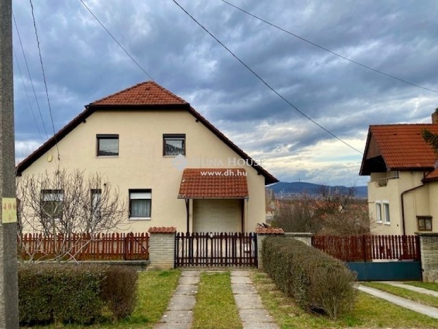 Eladó családi ház, Kozármislenyen 159 M Ft, 5 szobás