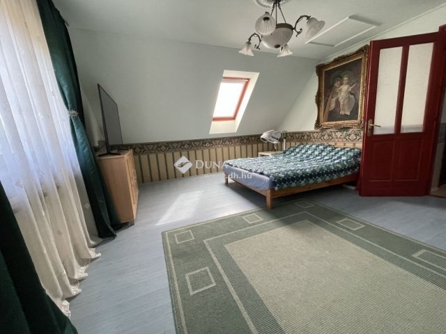 Eladó családi ház, Dunaharasztin 149 M Ft, 5 szobás
