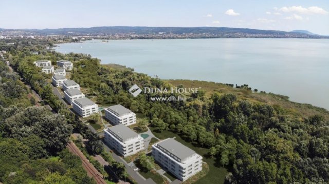 Eladó téglalakás, Keszthelyen 71.5 M Ft, 2 szobás
