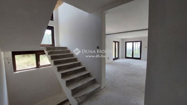 Eladó családi ház, Szentendrén 310 M Ft, 4 szobás