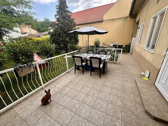Eladó családi ház, Budapesten, XV. kerületben 69.9 M Ft