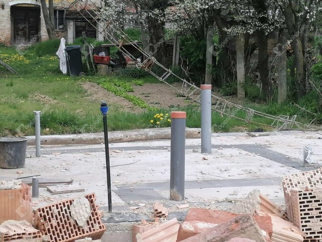 Eladó családi ház, Szentpéterúron 6.9 M Ft, 2 szobás