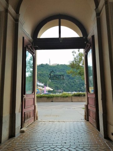 Kiadó téglalakás, albérlet, Budapesten, V. kerületben, 2 szobás