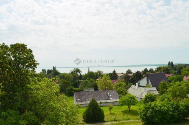 Eladó családi ház, Balatongyörökön 255 M Ft, 5 szobás