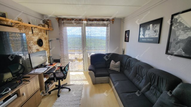 Eladó panellakás, Miskolcon 31.99 M Ft, 2+1 szobás