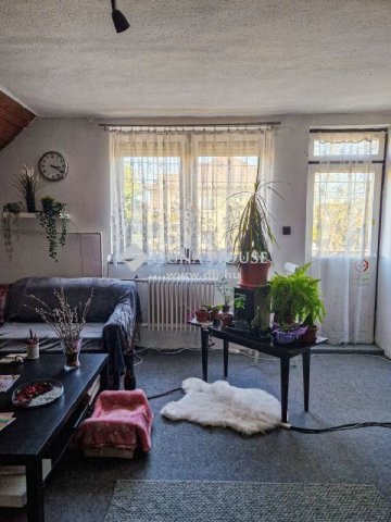 Eladó családi ház, Budapesten, XV. kerületben 105 M Ft, 6 szobás