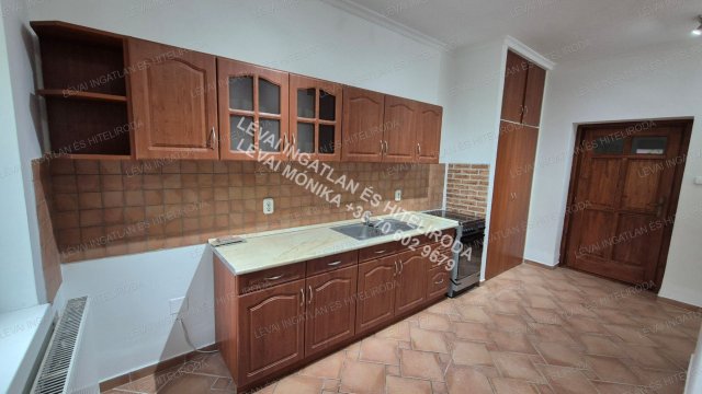 Kiadó téglalakás, albérlet, Békéscsabán 95 E Ft / hó