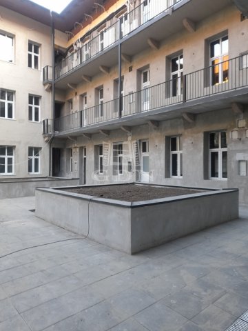 Eladó üzlethelyiség, Budapesten, XIII. kerületben 60.9 M Ft